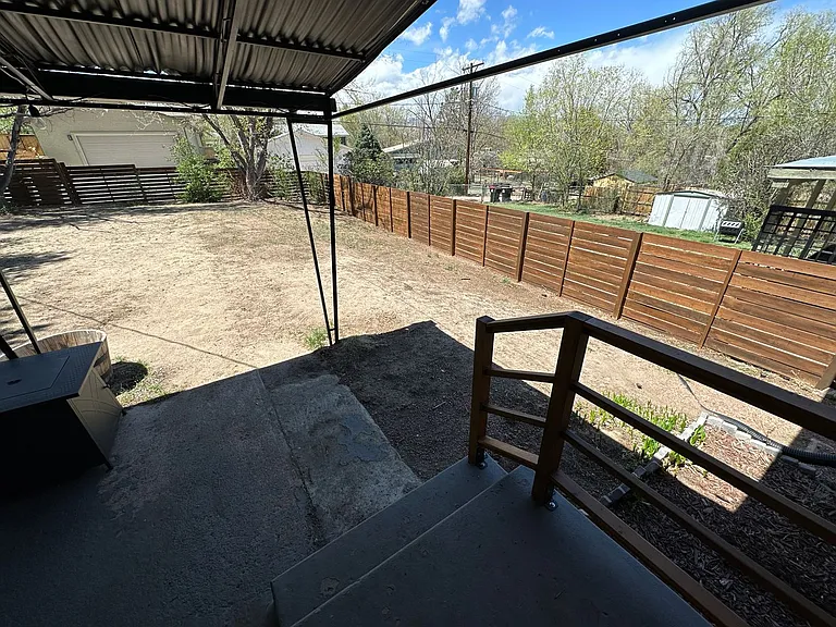1314 McArthur Ave — Photo 14