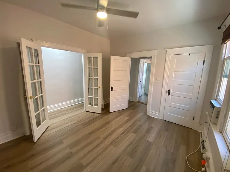1019 S Clarkson St — Photo 11