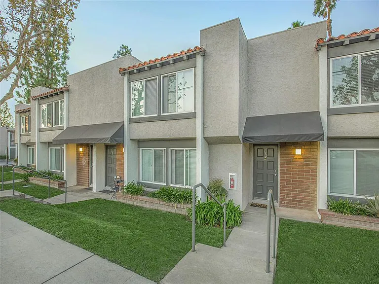 La Veta Grand Apartments — Photo 11
