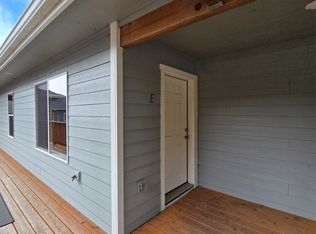 170 SW Strawberry Ln #E, Waldport, OR 97394