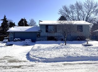6626 Bryant Ave N, Brooklyn Center, MN 55430