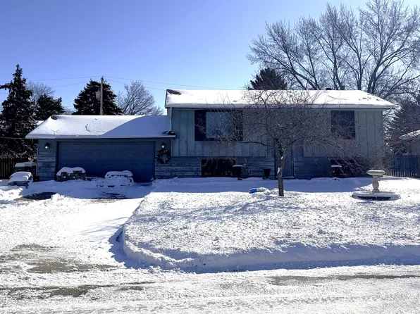 6626 Bryant Ave N, Brooklyn Center, MN 55430