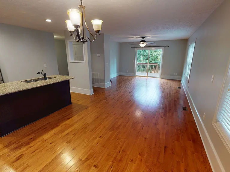 514 N Page St — Photo 6