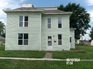 351 W Oak St, Butler, IN 46721