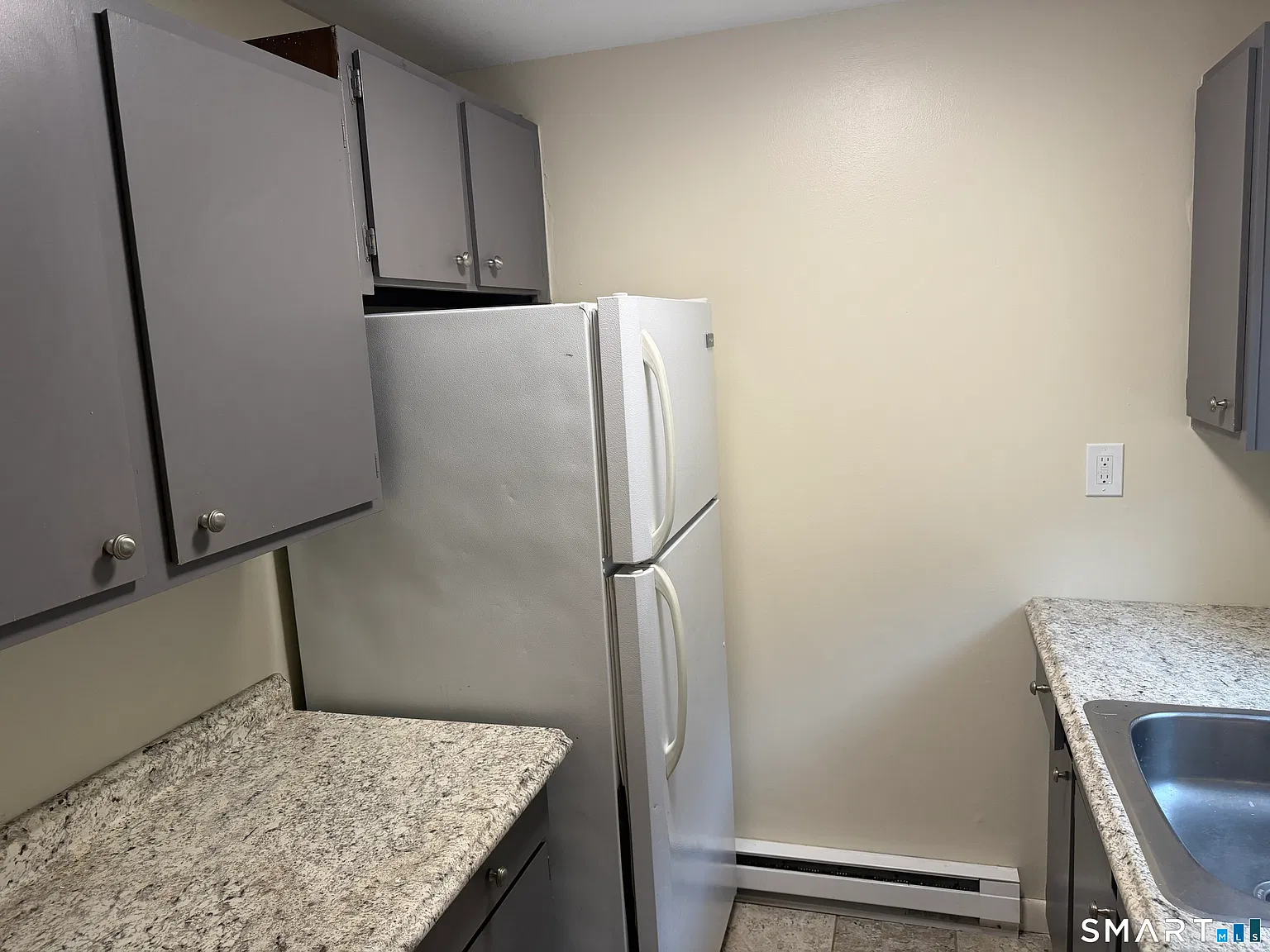 2 bed, 1.5 bath, 1107 sqft, $2,200 — Photo 3