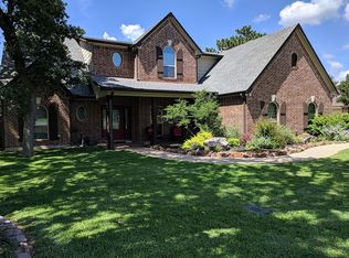 2701 S Chase Ct, Burleson, TX 76028