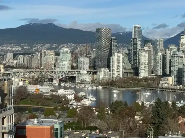 2550 Spruce St #1102, Vancouver, BC V6H 0A8