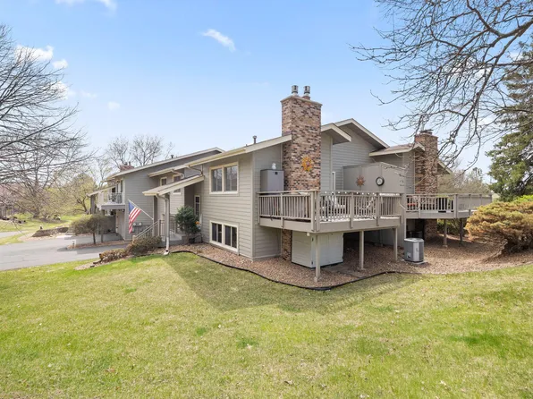 7012 W 84th Street Cir, Bloomington, MN 55438