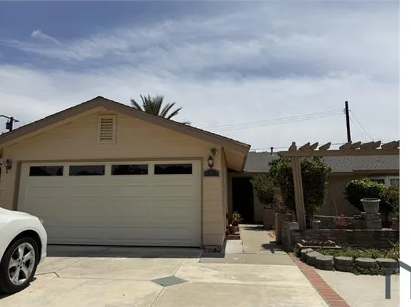 3002 W Borchard Ave, Santa Ana, CA 92704