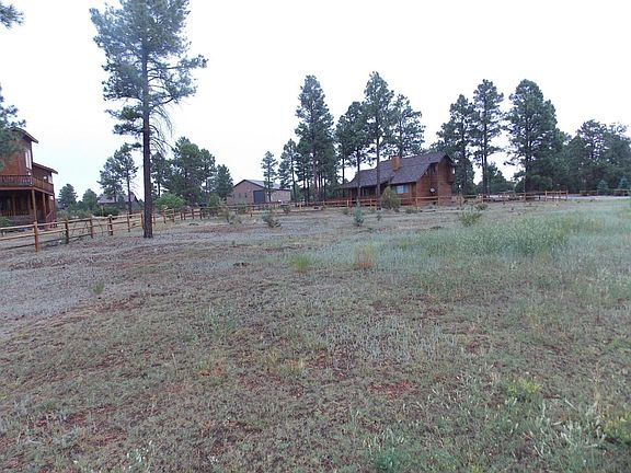 3rd image of 2736 Air Park Dr