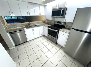 3516 Whitehall Dr APT 205, West Palm Beach, FL 33401