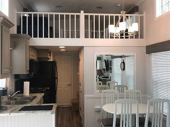 4th image of 206 Stagecoach Rd #1412-1413