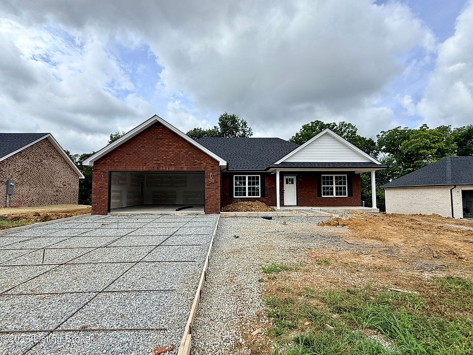 1st image of 211 Tulip Dr