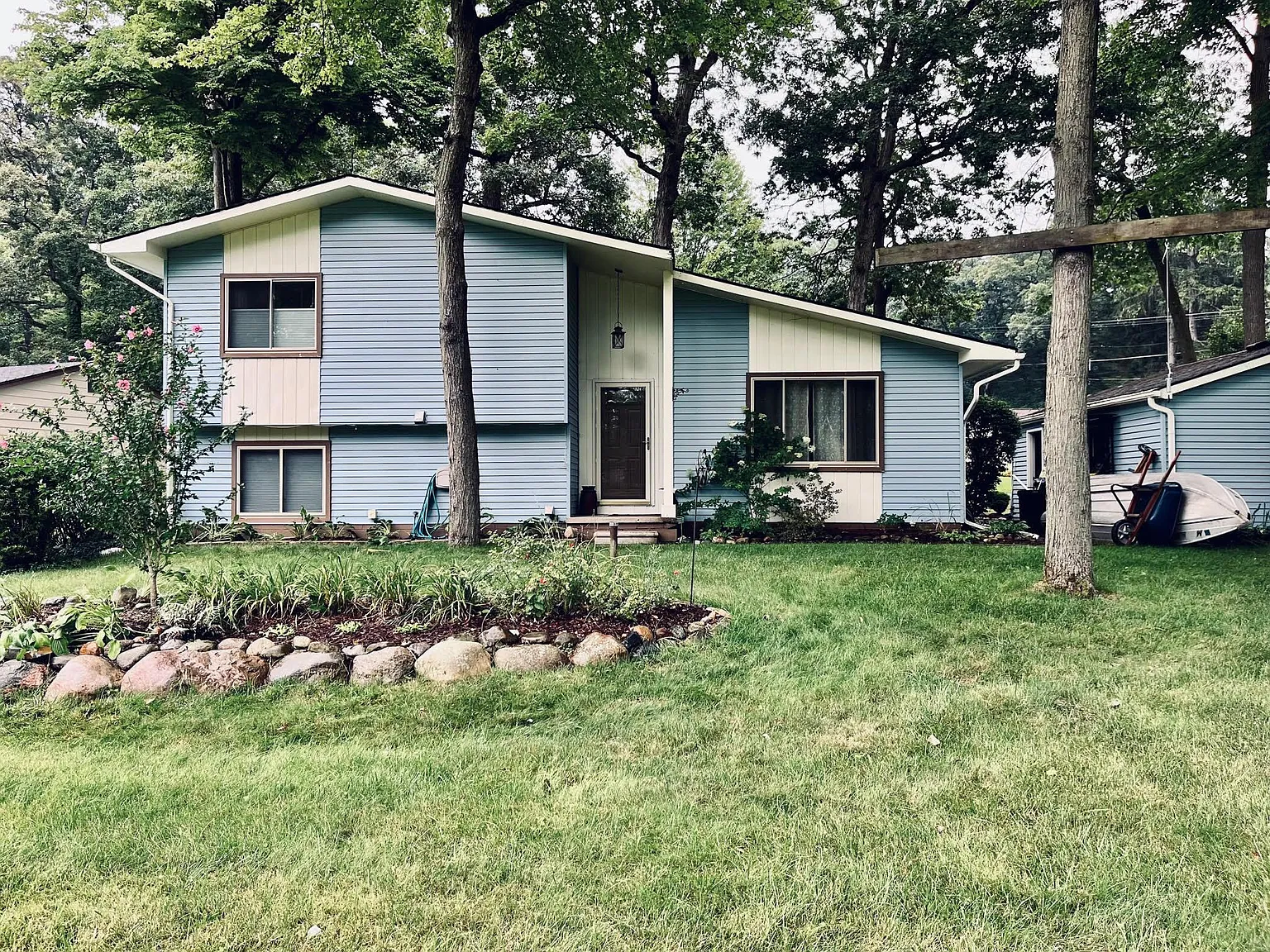 3 bed, 1653 sqft, $2,750 — Photo 1