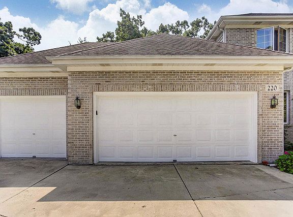 2nd image of 220 Long Oak Dr