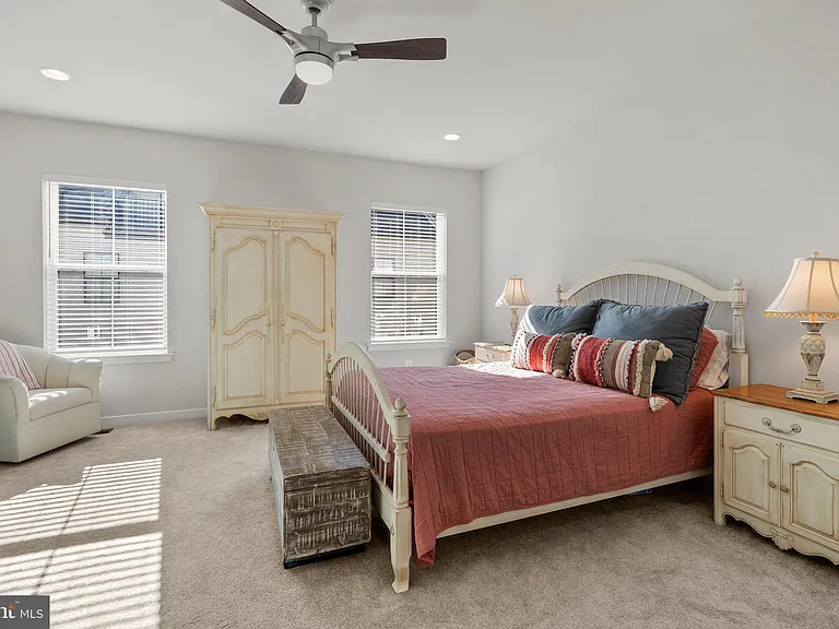 6227 Almerico Pl — Photo 95