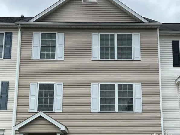 112 Zephyr Ln, Winchester, VA 22602