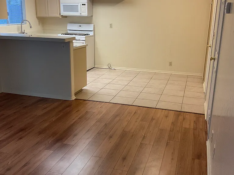 140 N Orange Ave — Photo 9