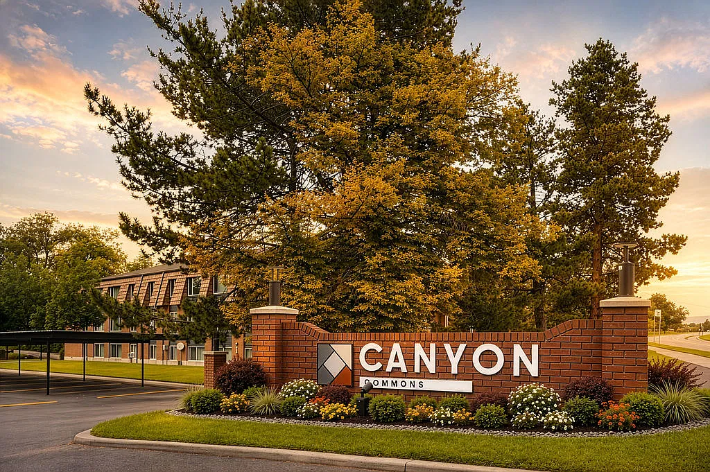 Canyon Commons — Photo 2