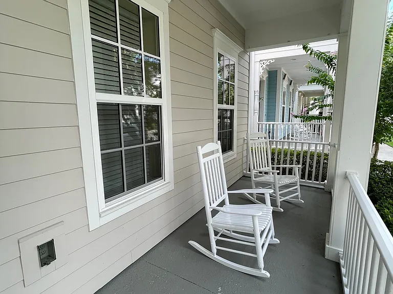 Ponce Dr — Photo 9
