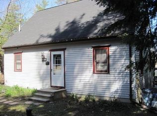 28 Northside Rd, Lee, NH 03861