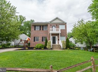 11001 Harriet Ln, Kensington, MD 20895