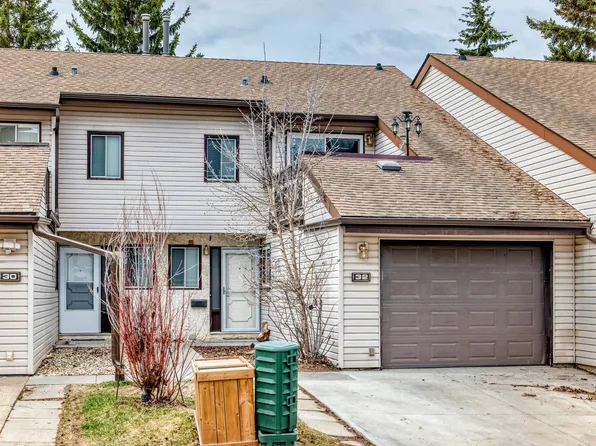 32 Grandin Rd, Saint Albert, AB T8N 0S2