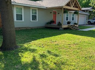 906 S 4th St, Grandview, TX 76050