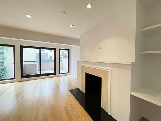 Rented by SERHANT. | media 19