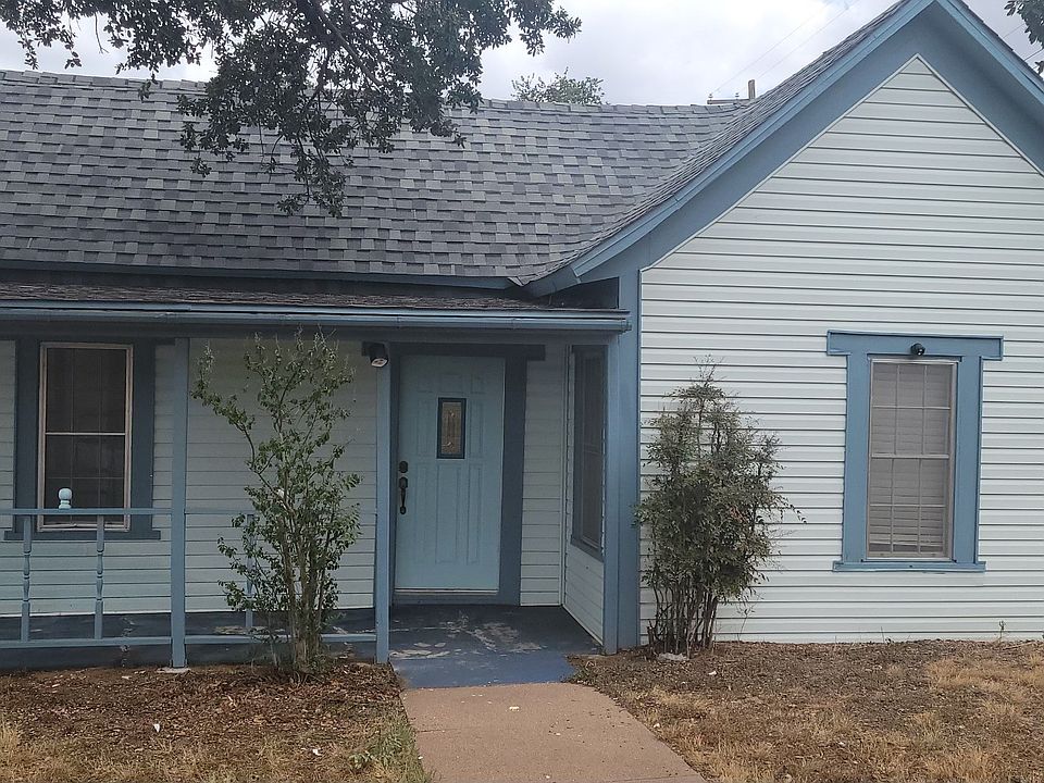 1st image of 303 Avenue E