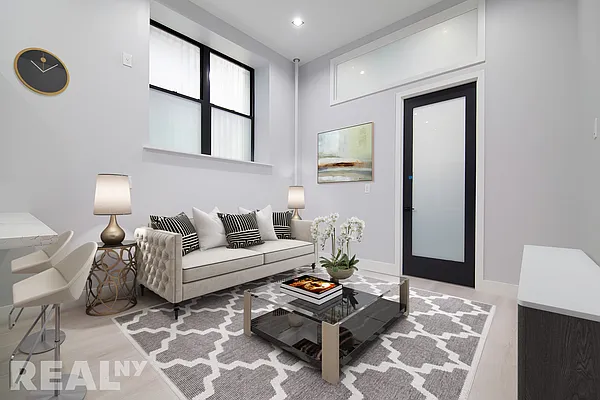 Rented by REAL New York | media 3