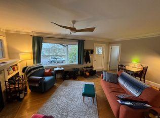 2914 NE Knott St, Portland, OR 97212