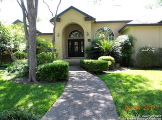7 Inwood Ridge Dr, San Antonio, TX 78248