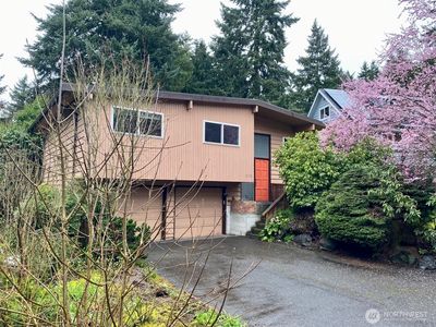 3710 NE 192nd Street, Lake Forest Park, WA, 98155