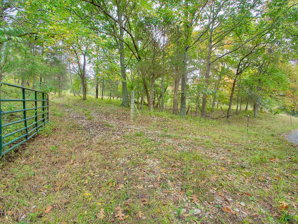 2nd image of 549 Vera Cruz Rd Tract 3