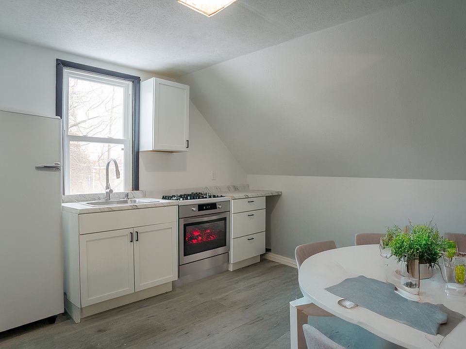 1st image of 3611 E 147th St #3