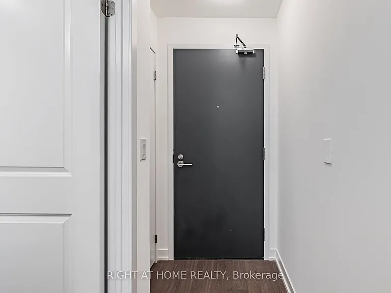 105 George St #312 — Photo 3