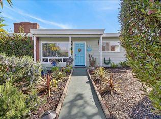 22 Melway Cir, Monterey, CA 93940