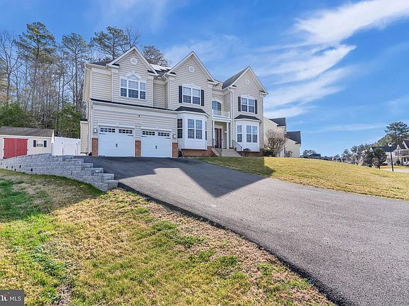 3rd image of 45656 Edge Mill Ct