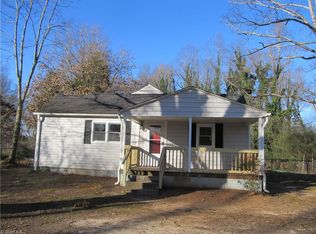 5515 Robinhood Rd, Winston Salem, NC 27106