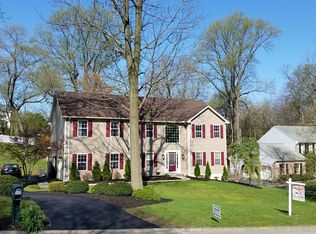 26 Stonebridge Dr, Hockessin, DE 19707
