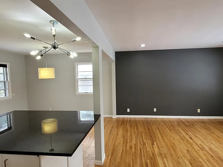 6923 Barberry Ln — Photo 6