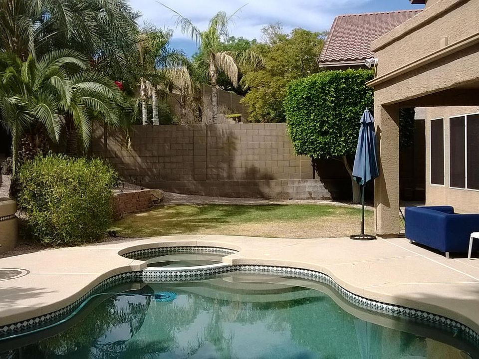 1st image of 907 E Mountain Vista Dr