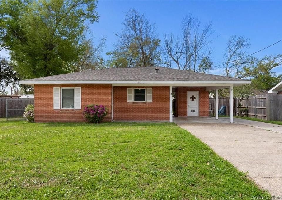 1st image of 1217 Maria Dr