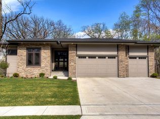 4035 Indian Ridge Dr, Waukee, IA 50263