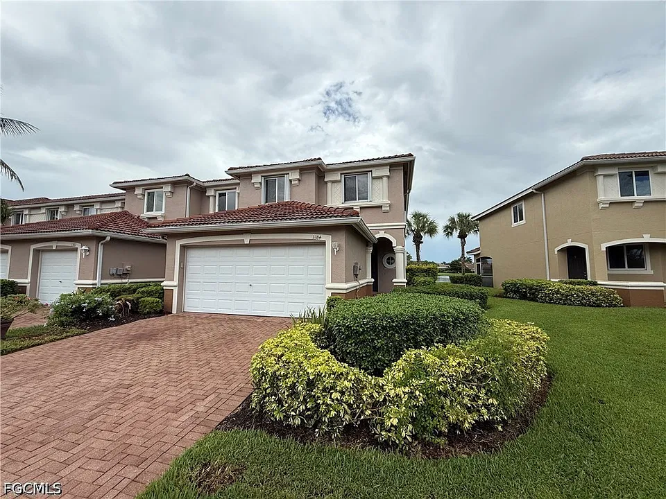 3384 Dandolo Cir