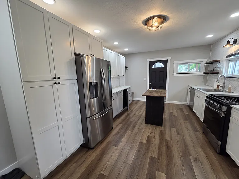 94 Cross Roads Blvd — Photo 10