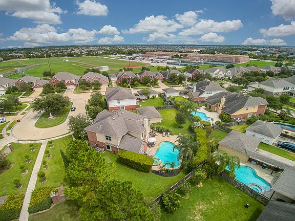 3rd image of 8507 Maverick Point Ct