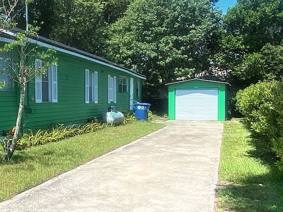 2nd image of 275 N Capen Ave