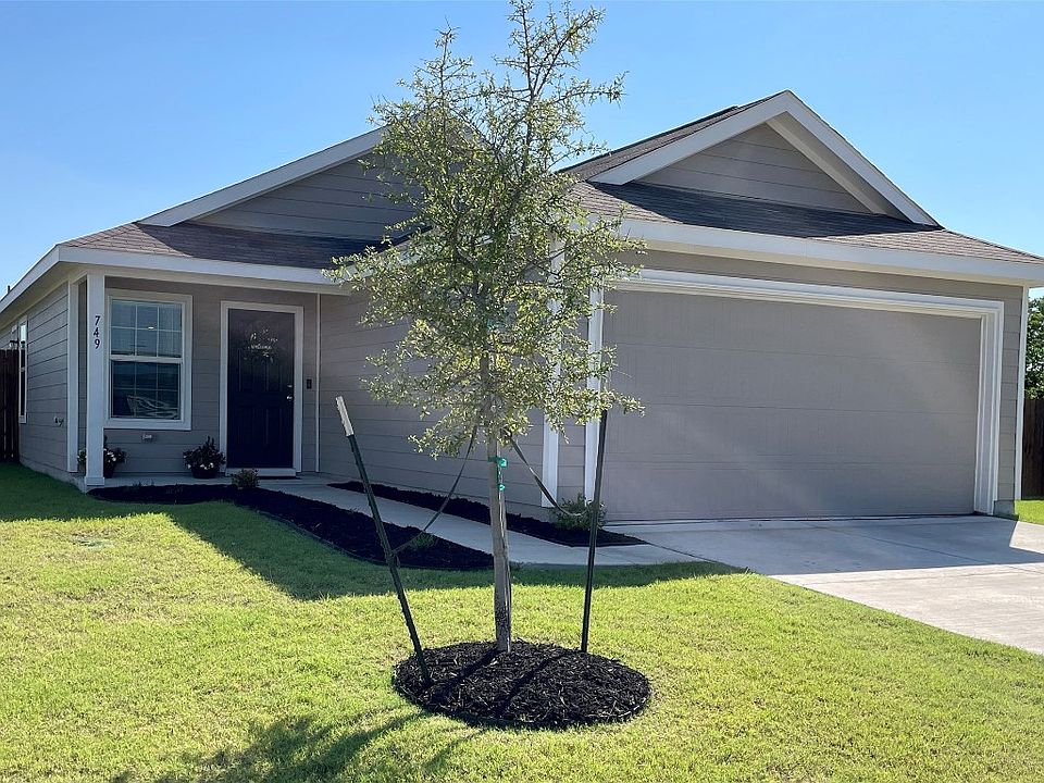 1st image of 749 Dashwood Dr